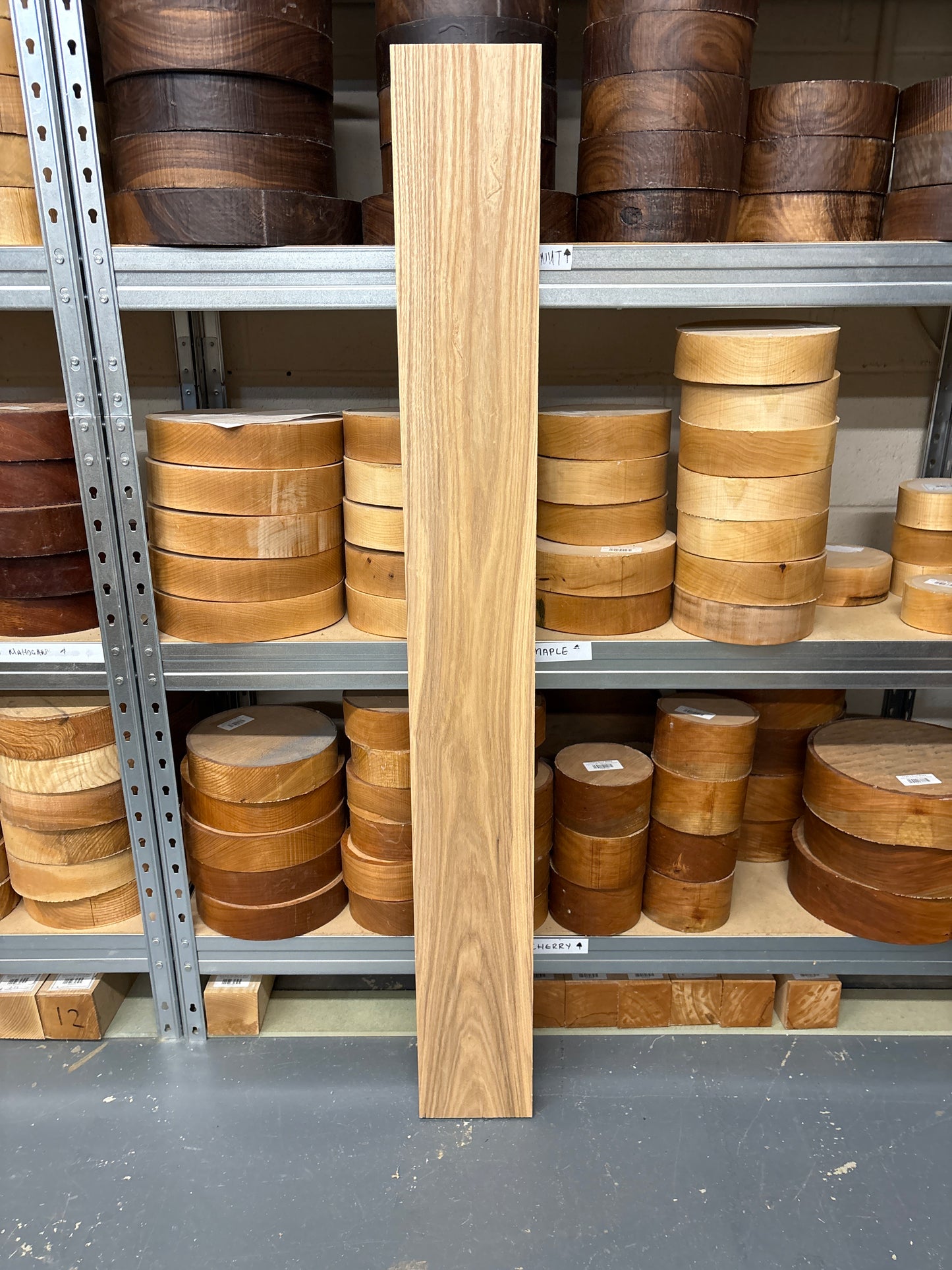 American Ash AASH15 — 1260x150x46mm