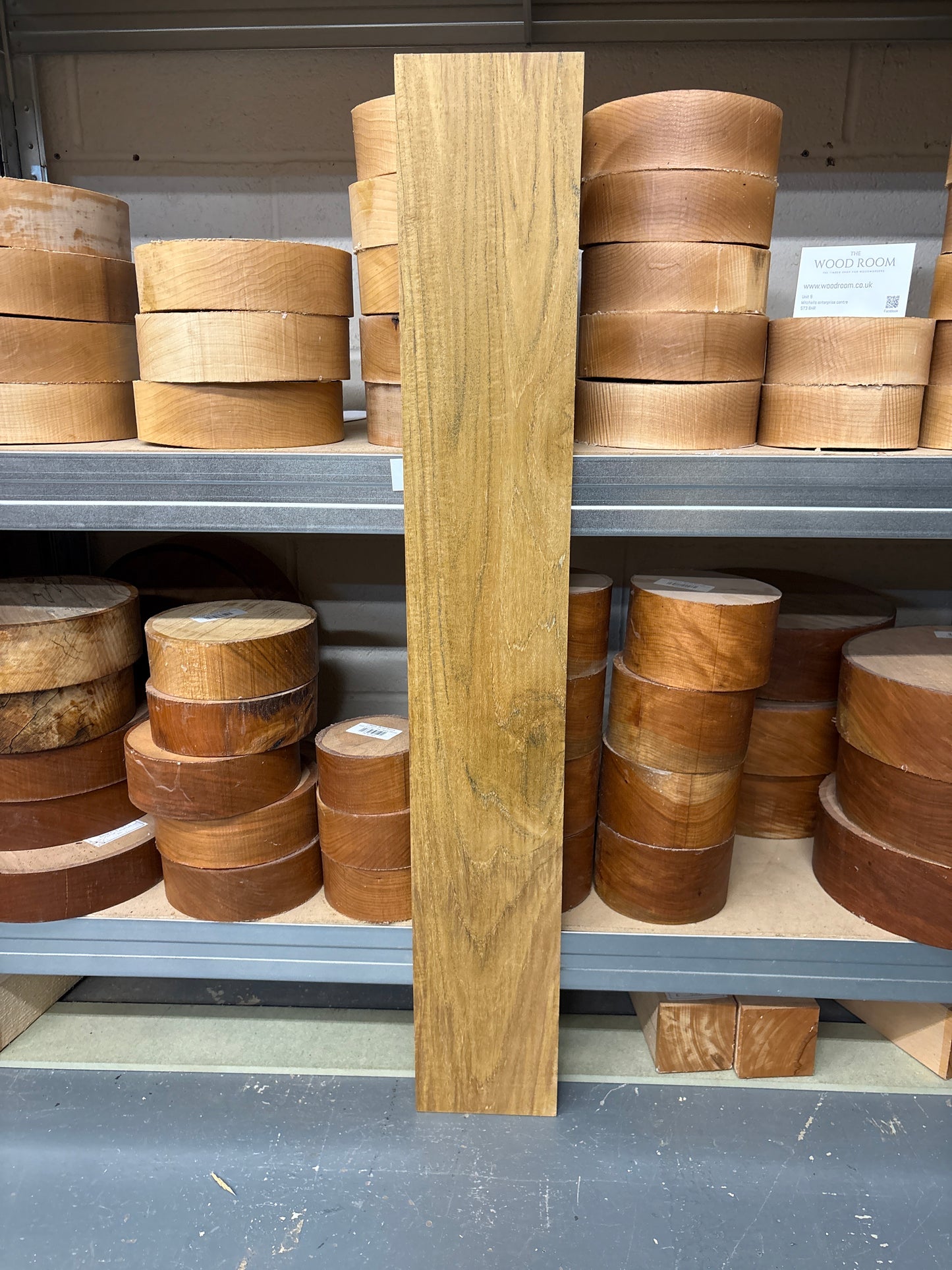 Plantation Teak PT10 — 900x135x20mm