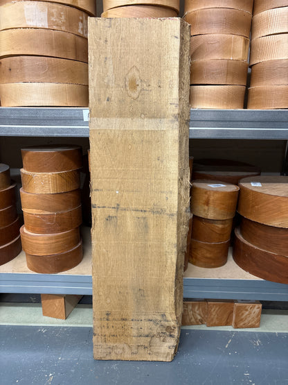 European Oak EUO07 — 795x220avg x41mm (Live Edge)