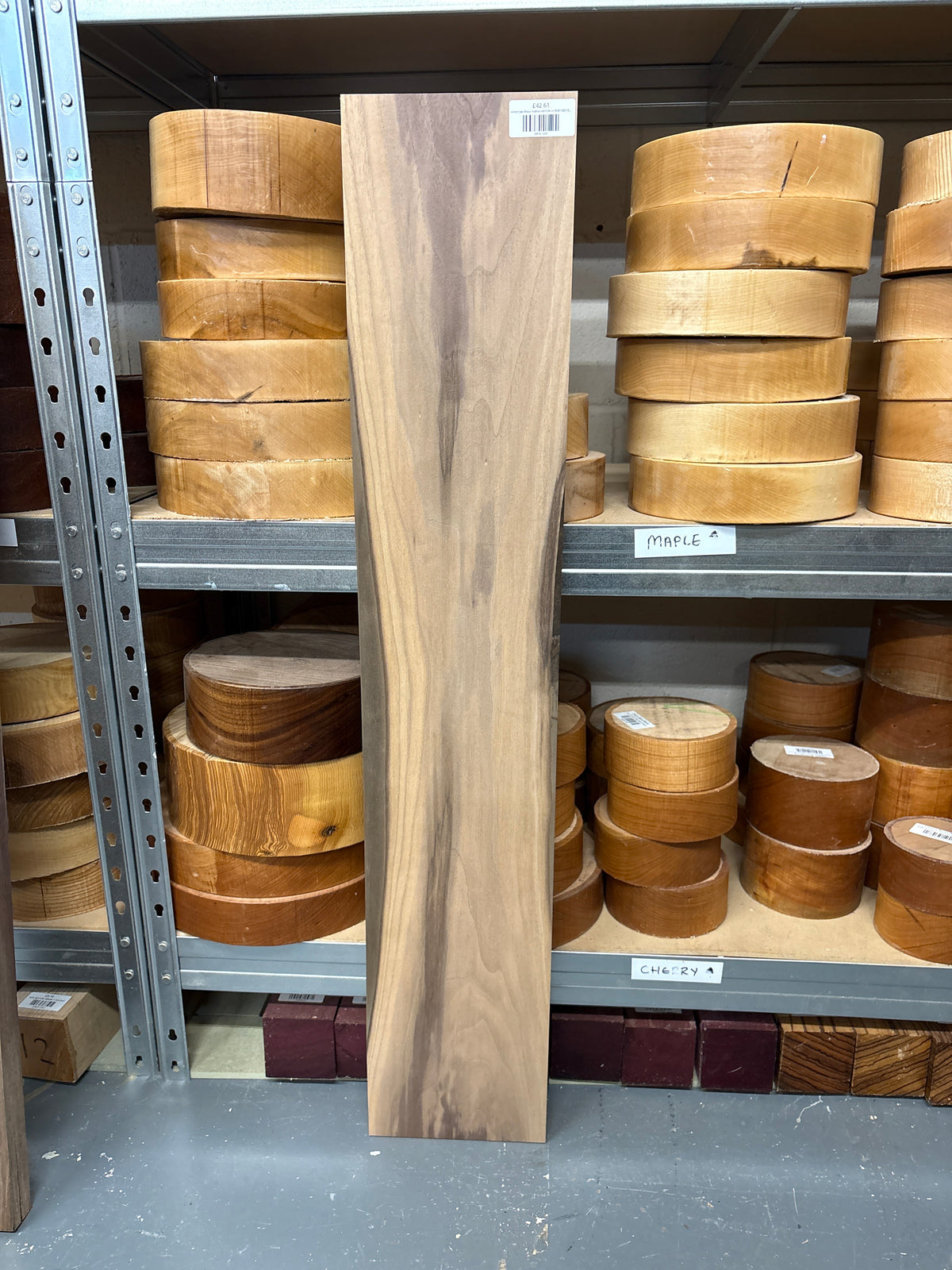 American Black Walnut ABW24 — 950×180×30mm