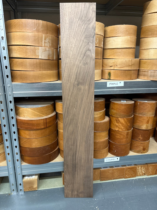 Am. Walnut ABW02 — 955x155x21mm