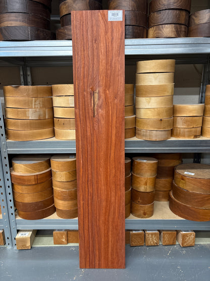 Padauk Plank PAD05 — 1190x225x25mm PAR