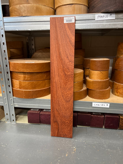 Padauk Plank PAD34 — 605×118×24mm