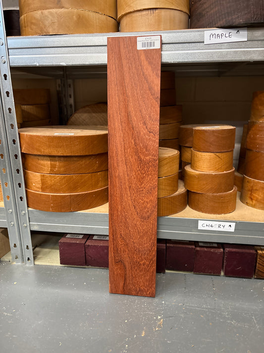 Padauk Plank PAD34 — 605×118×24mm