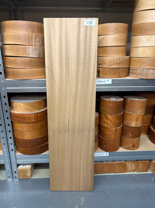 African Walnut AFW04 — 900x250x24mm