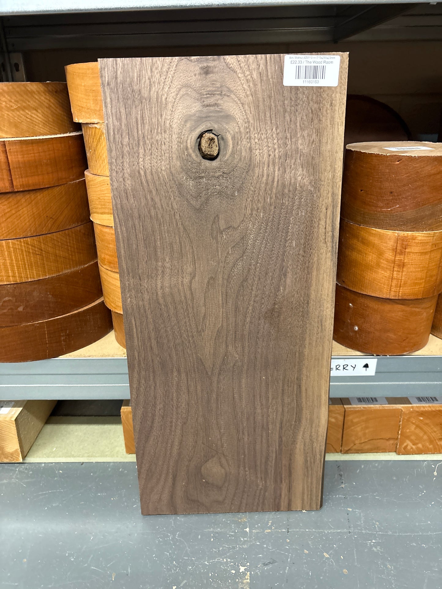 Am. Walnut ABW10 — 515x230x23mm