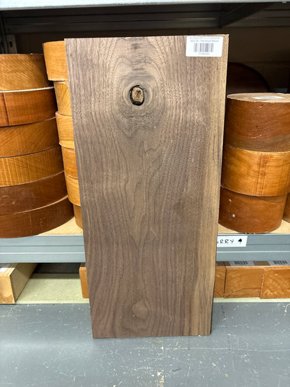 Am. Walnut ABW10 — 515x230x23mm