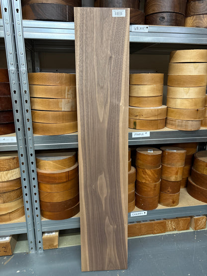 Am. Walnut ABW01 — 1130x215x34mm