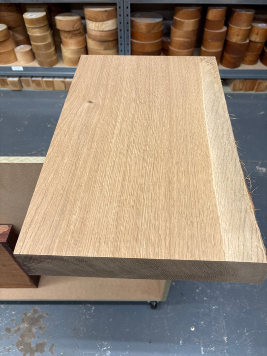 European Oak Chopping Board Blank CBB01 — 560x350x73mm (Live Edge)