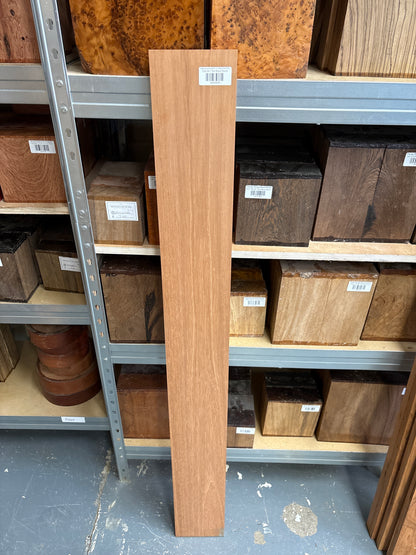 Spanish Cedar SC01 — 1250x135x17mm