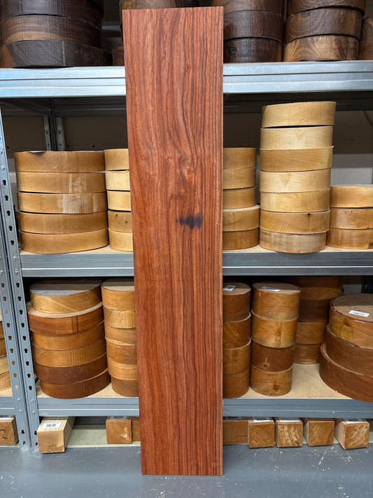Padauk Plank PAD05 — 1190x225x25mm PAR
