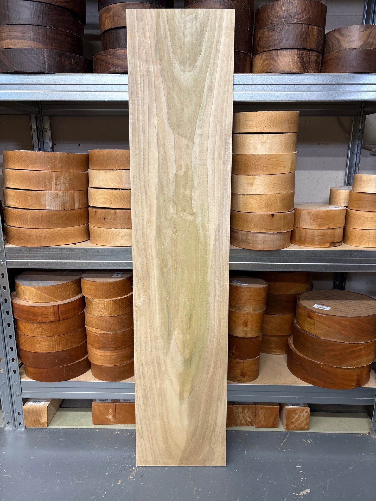 Tulip Poplar TUL01 — 1220x260x26mm