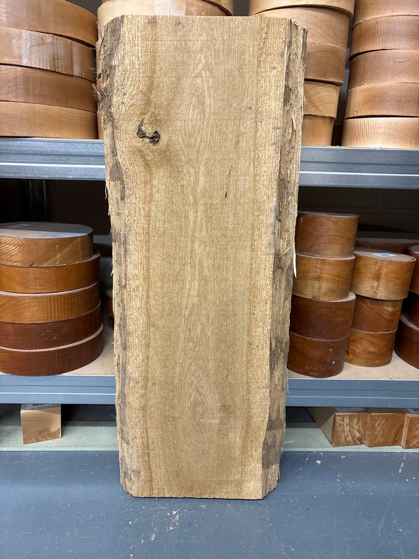 European Oak EUO06 — 795x300-320x41mm (Double Live Edge)