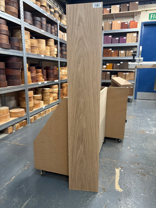 American White Oak AWO05 — 1210x210x17mm