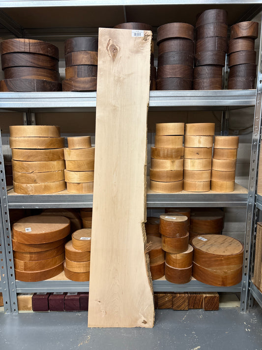 Sycamore SYC11 — Live Edge Plank, 1325x220avgx18mm
