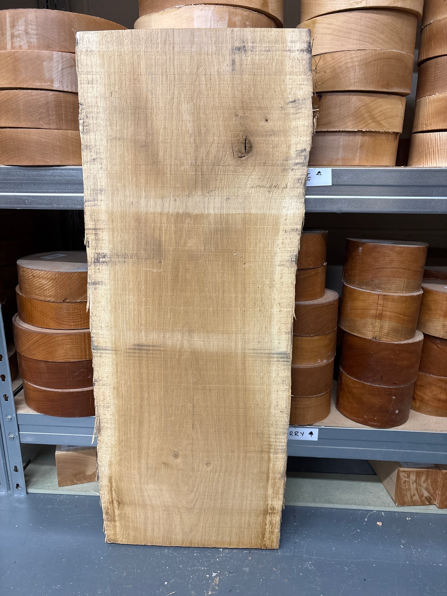 European Oak EUO06 — 795x300-320x41mm (Double Live Edge)