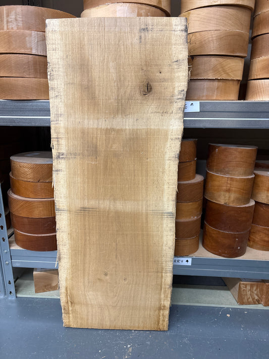European Oak EUO06 — 795x300-320x41mm (Double Live Edge)