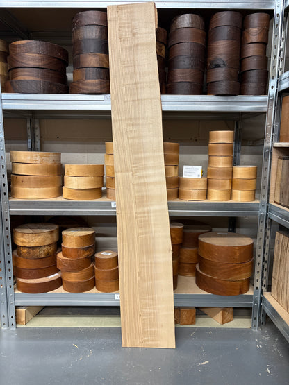 European Ash EASH08 — 1420x190-230x22mm (Live Edge)