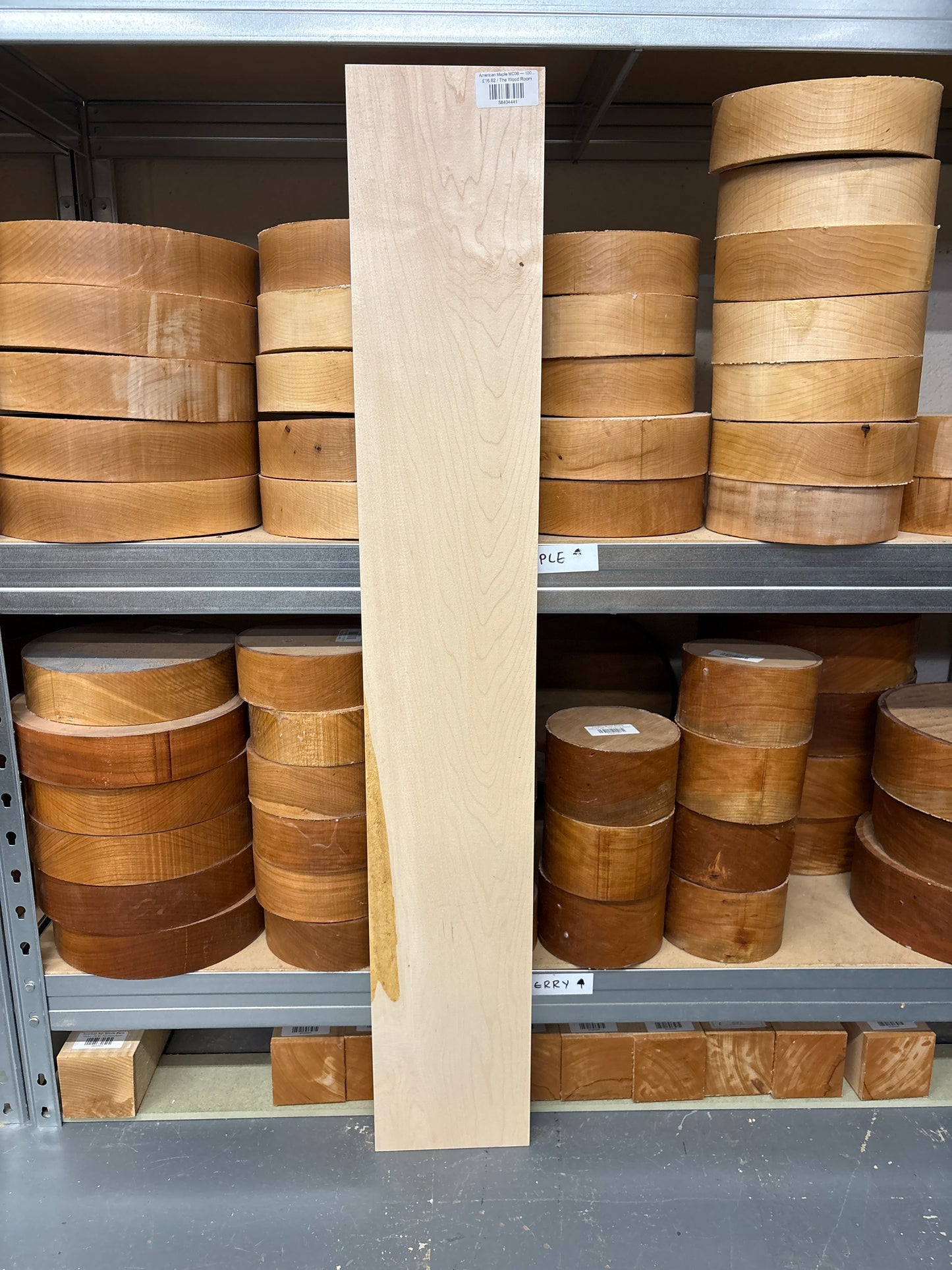 American Maple MC09 — 1000 × 210 × 20mm (Cabinet Grade)