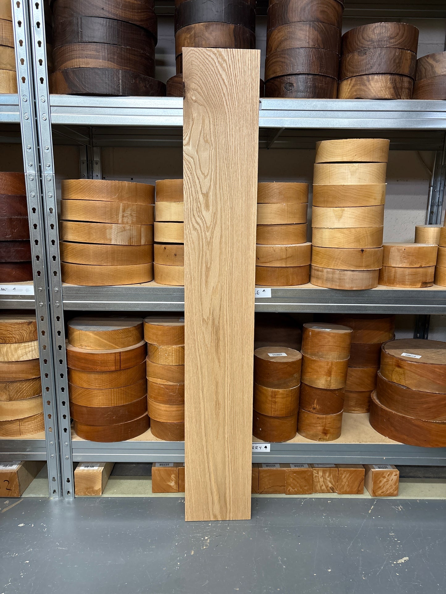 Red Oak RED01 — 1175x175x28mm