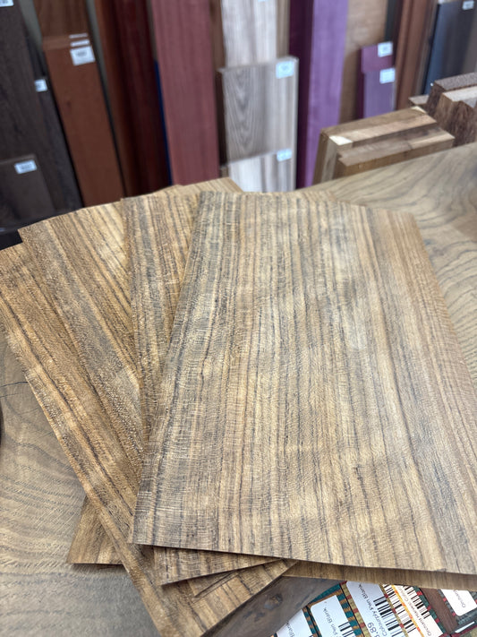 Ovangkol Veneer 300 x 190 x 0.6mm