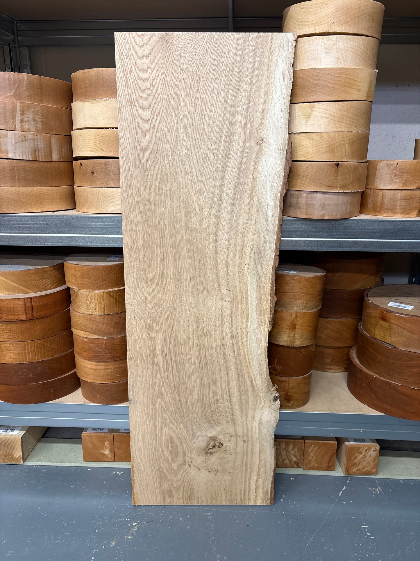 European Oak EUO02 — 940x270-310x23mm (Live Edge)
