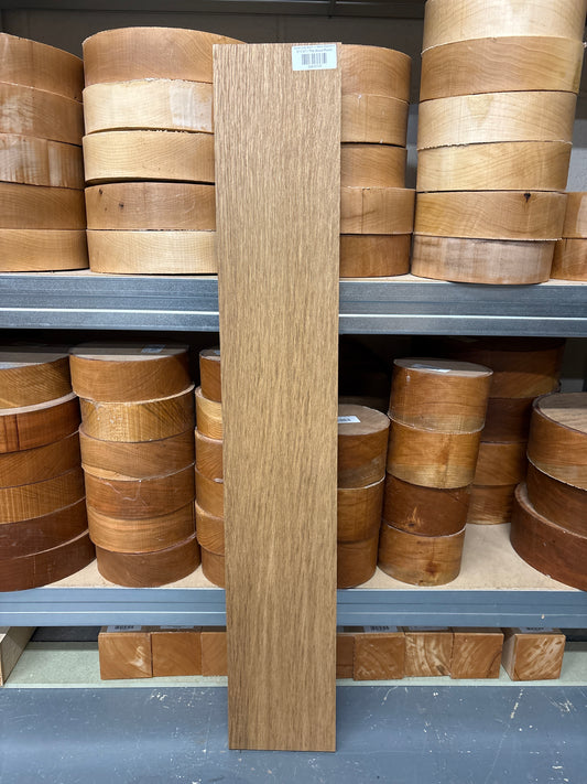 Brown Oak BO01 — 880x145x22mm