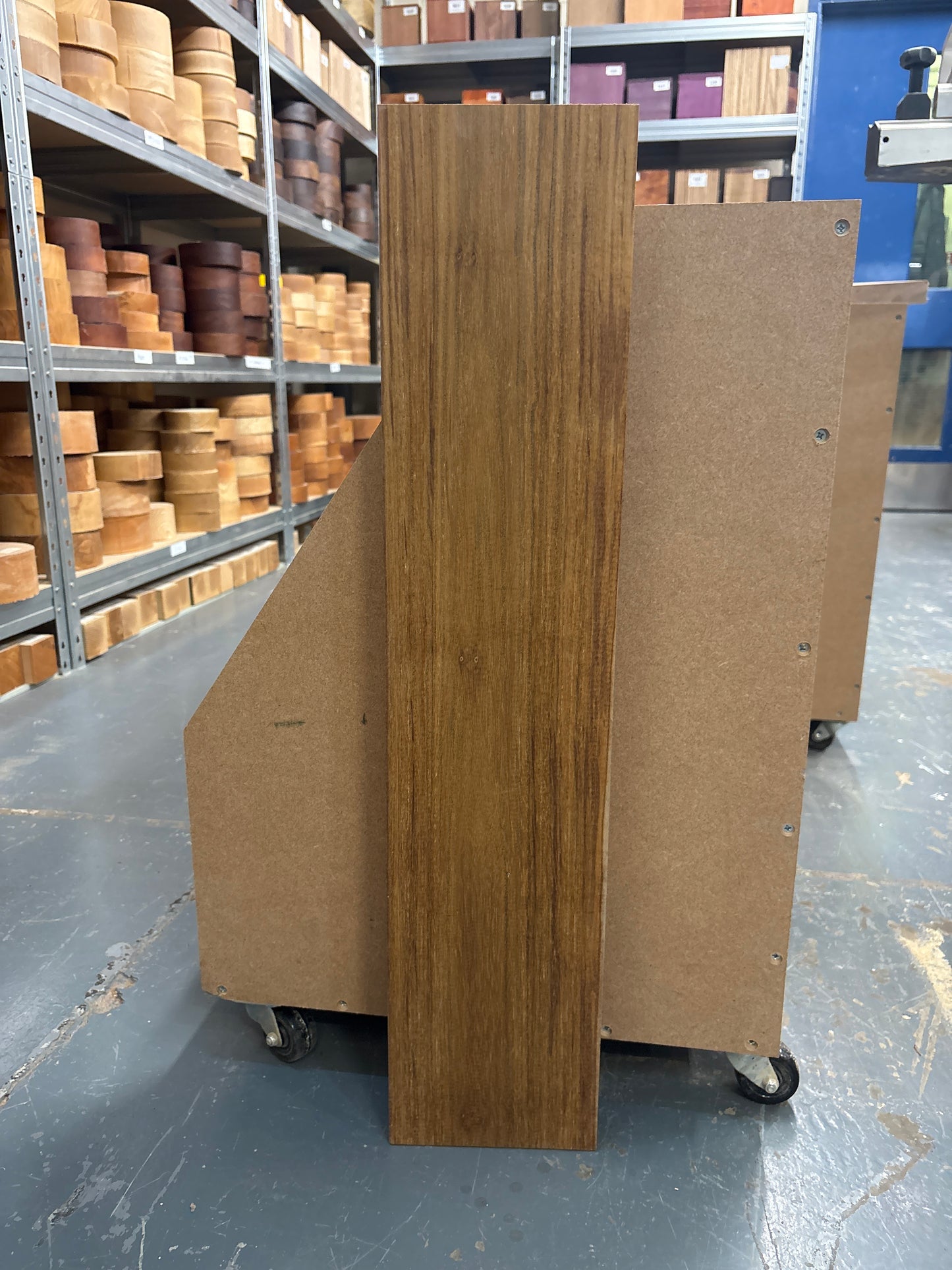 Plantation Teak PT04 — 710x155x21mm