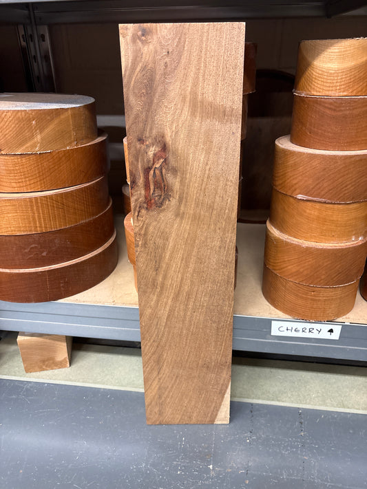 Kiaat K14 — 530x125x17mm Planed Faces