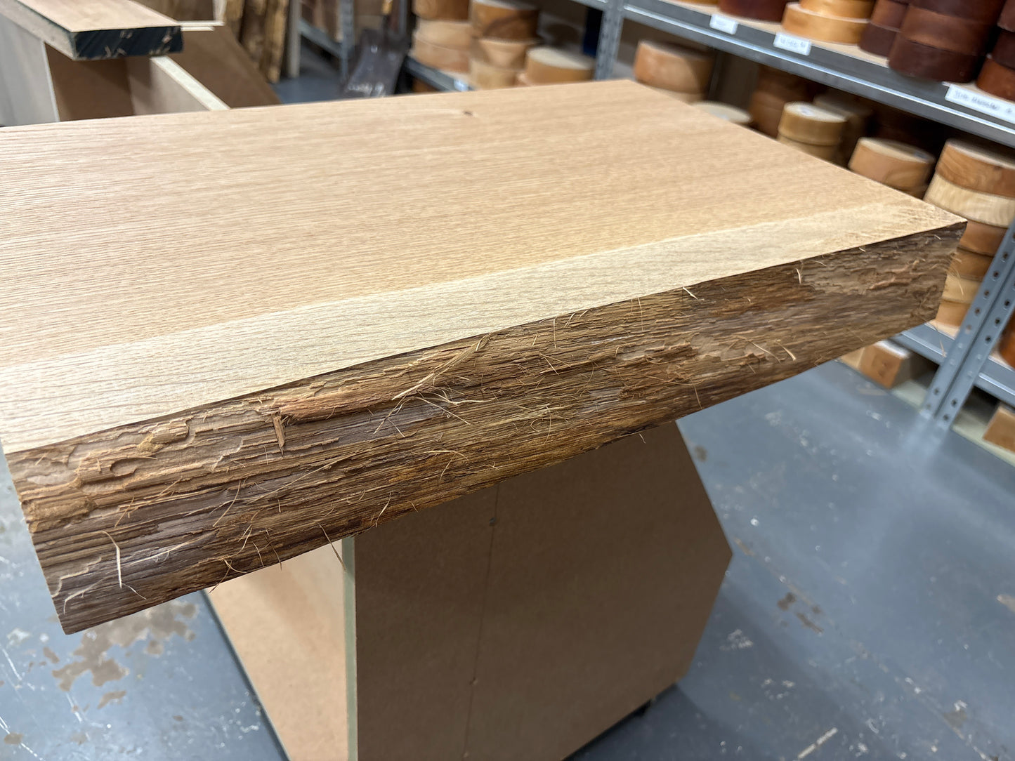 European Oak Chopping Board Blank CBB01 — 560x350x73mm (Live Edge)