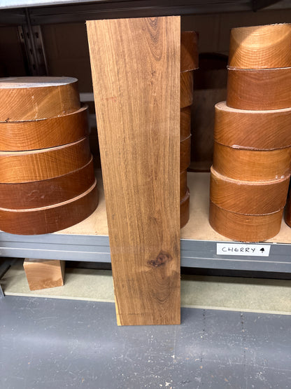 Kiaat K15 — 530x125x17mm Planed Faces