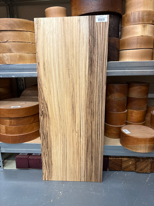 Zebrano ZEB17 — 810×322×22mm